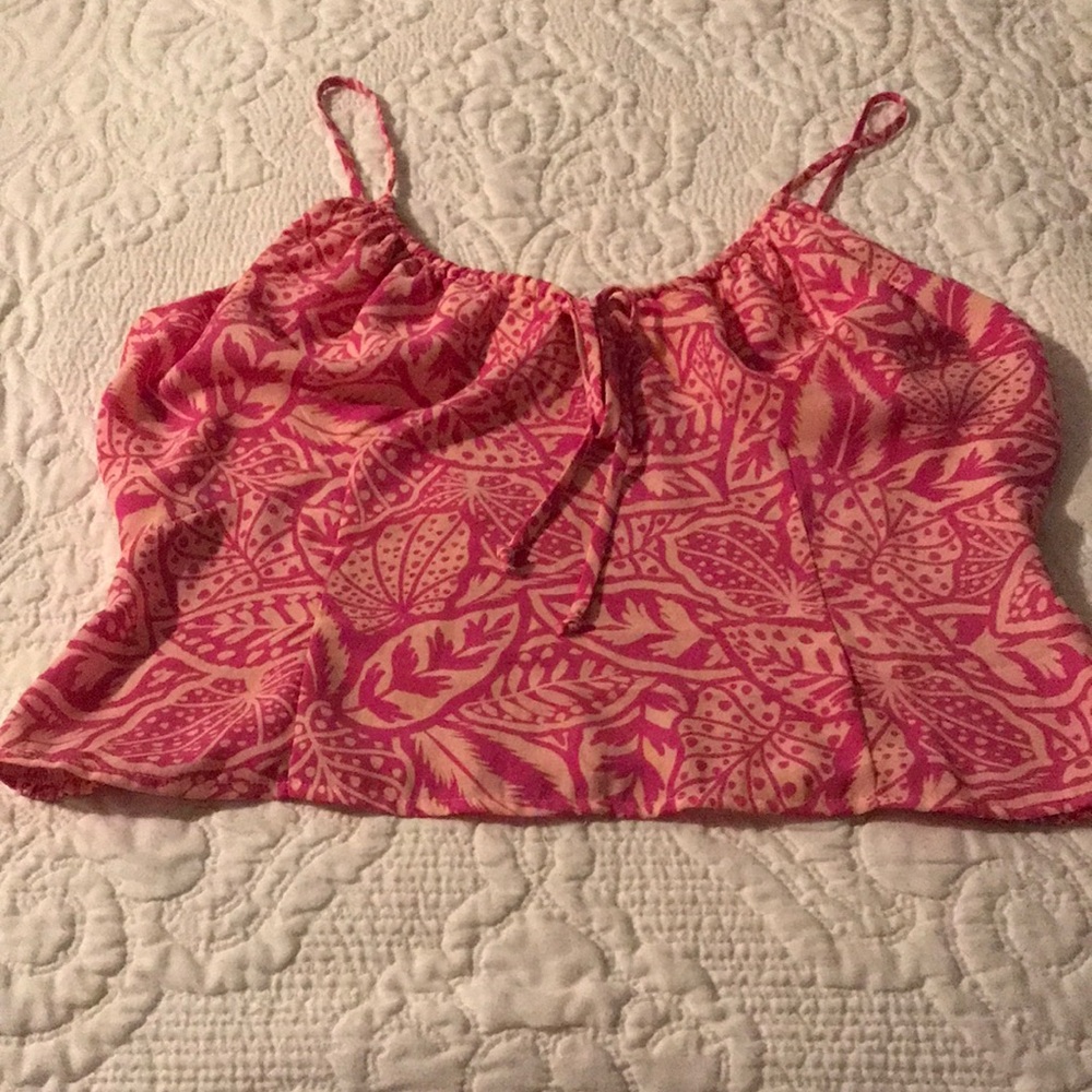 Sienna sky top made in Vietnam - extra large lined in chest area.